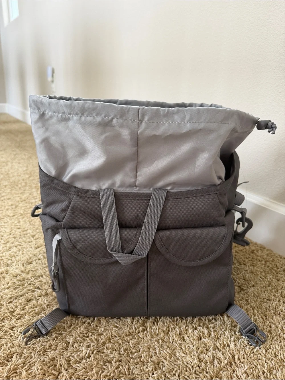 LOWEPRO Nova Sport 17L AW Camera Bag - Gray